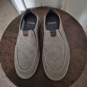 Clarks Khaki Loafers Slip-On Shoes. Brand New